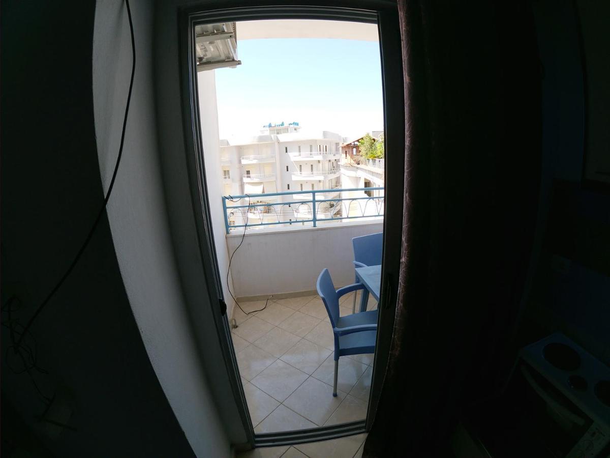 Honey Apartments Near Promenade Sarande Exterior photo