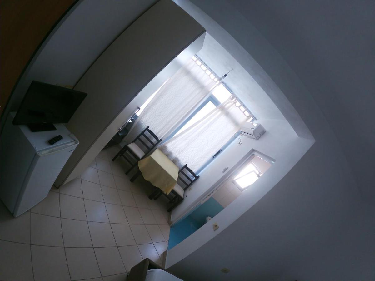 Honey Apartments Near Promenade Sarande Exterior photo